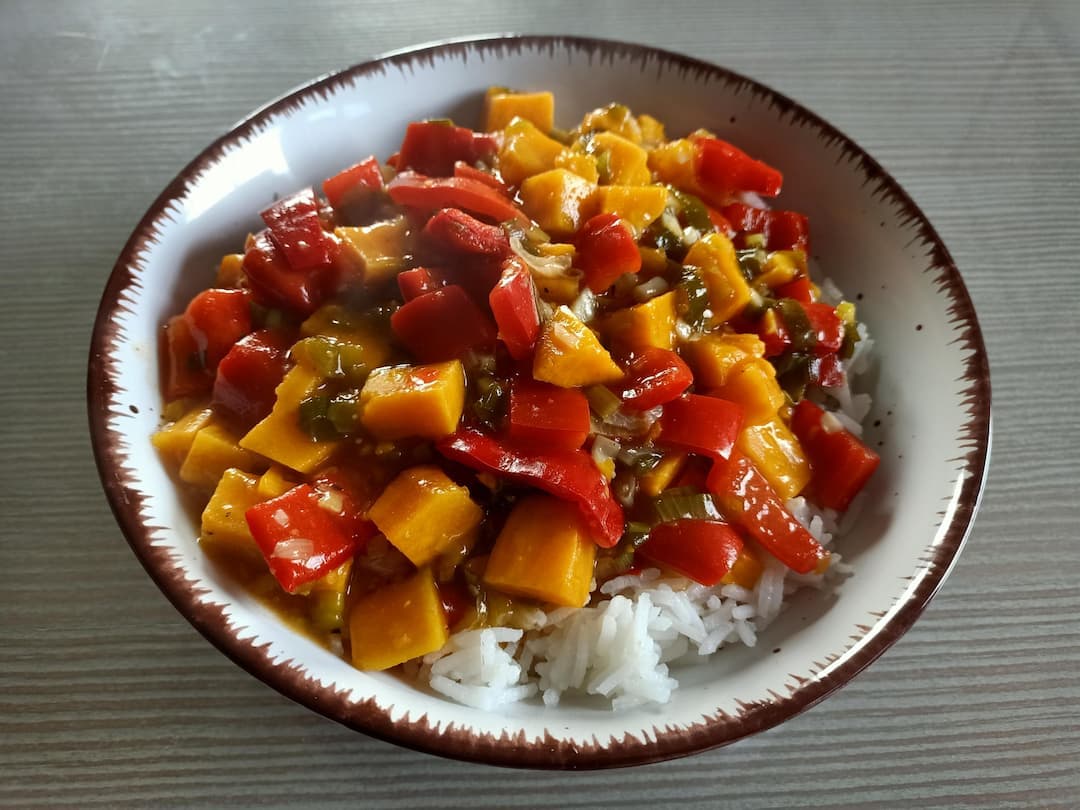 Gemüsepfanne süßsauer
