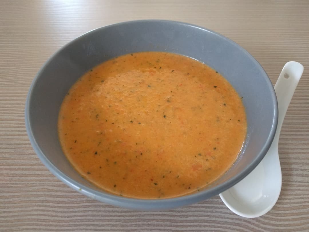 Paprika-Zucchini-Suppe